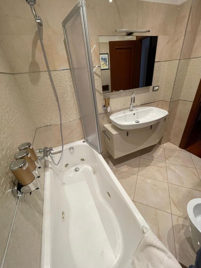Casa Alessi In Rome Elegant, Spacious And Comfortable Apartment Buitenkant foto